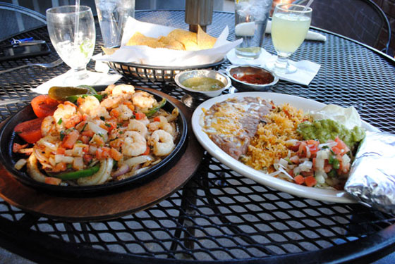 La Paz Shrimp Fajitas