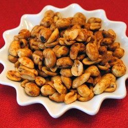 Smoky Spicy Peanuts