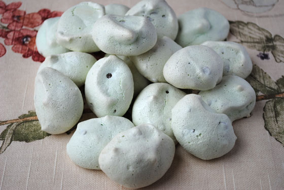 Mint Chocolate Chip Meringues