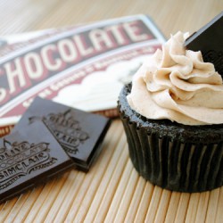 Cinn-Chili Chocolate Cupcakes with Cinnamon Buttercream