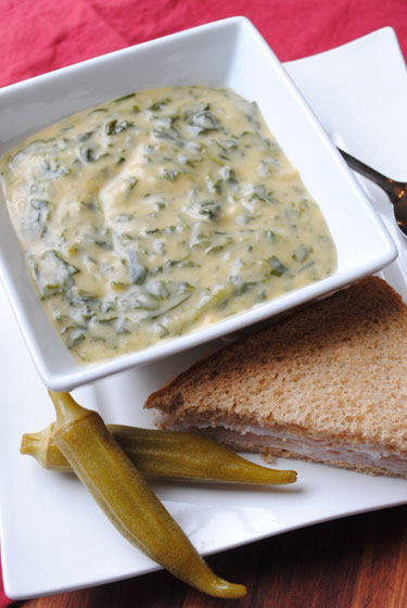 Cheesy Spinach Soup