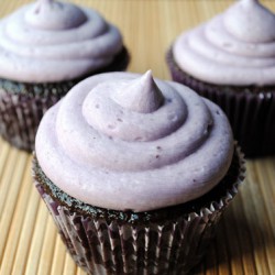 Blackberry Chocolate Cupcakes