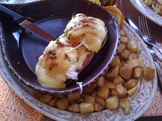 Eggs Benedict