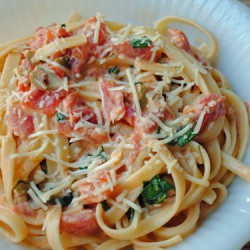 Fettuccine with Tomato Cream Sauce