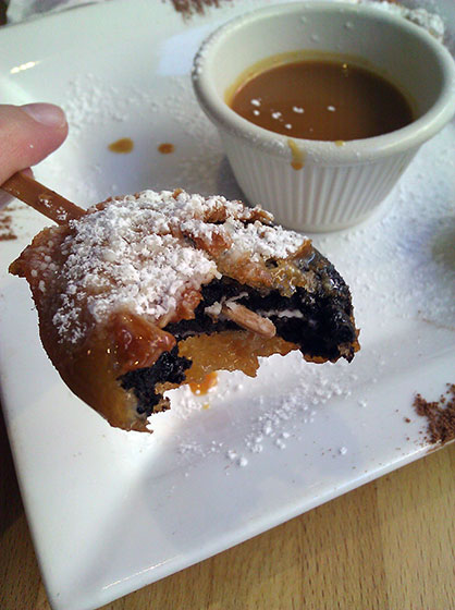 Philadelphia Bar & Restaurant Fried Oreo