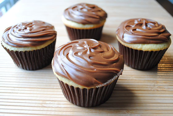 Cake Mix DoctorÂ®'s Yellow Cupcakes with Chocolate Fudge Marshmallow Frosting by So, How's It Taste? www.leah-claire.com