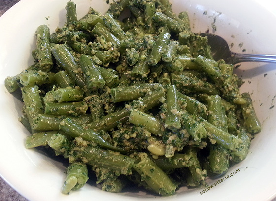 Green Beans with Walnut Parsley Sauce by So, How's It Taste?