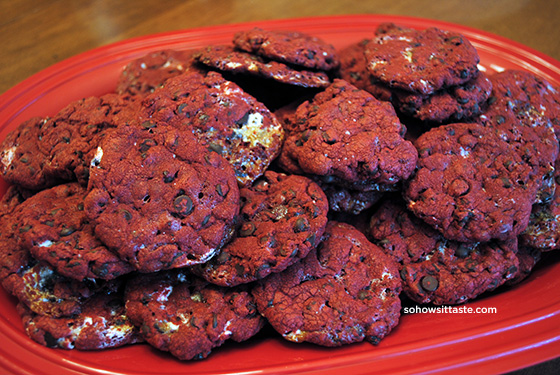 Milky Way Red Velvet Cake Cookies | So, How's It Taste?